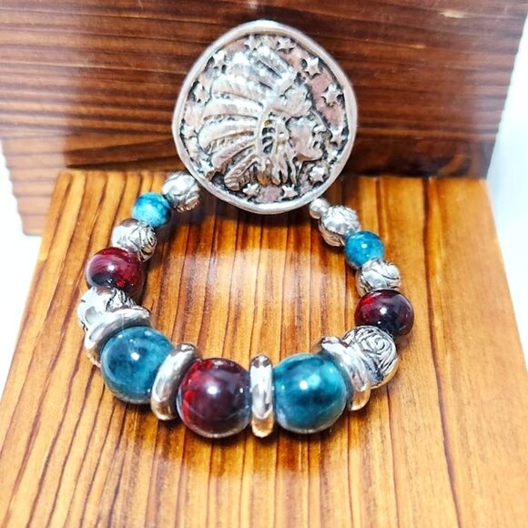 Indian Chief Headdress Clip On Earrings. - Picture 1 of 4